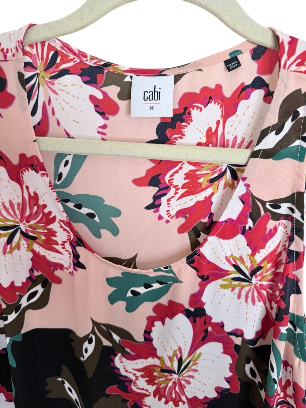 CAbi Sleeveless Hibiscus Floral Tank in Black, Red, White - Picture 5 of 6